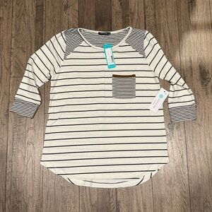 Pink clover shirt, size small